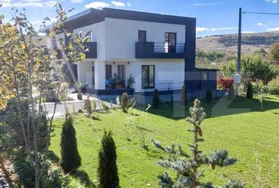 Duplex cu garaj dublu, 500 mp, Comuna Baciu - 14