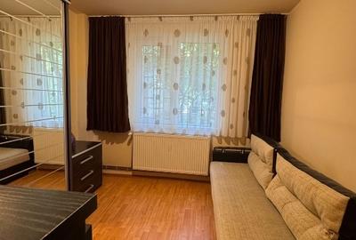 Apartament cu 3 camere decomandat în Apărătorii Patriei - 3