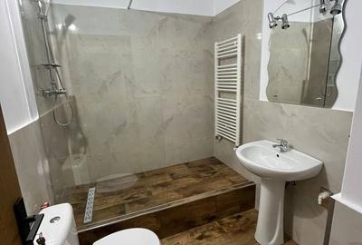 Casă cu 2 camere decomandat în Central - 2