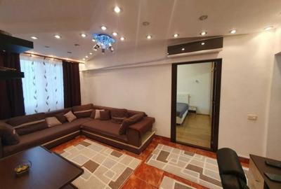 Apartament cu 3 camere semidecomandat în Tineretului - 2