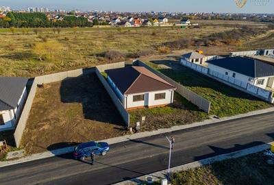 Casa de vanzare 3 camere Bujac - 2