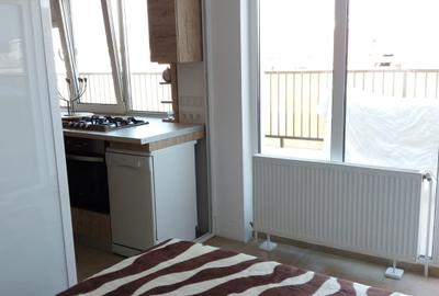 Garsonieră decomandată, mobilată în Între Lacuri - 9