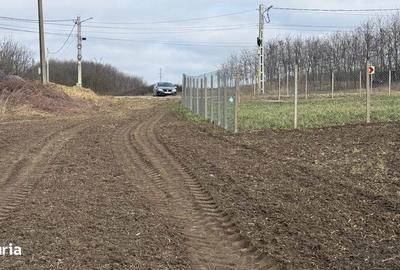 Teren de 903 mp, în Aroneanu - 3