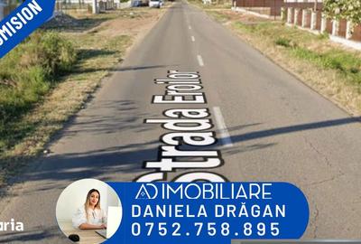 Teren de 9362 mp, în Central - 3