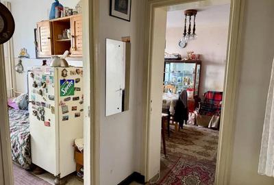 Apartament cu 2 camere semidecomandat în Podu Roș