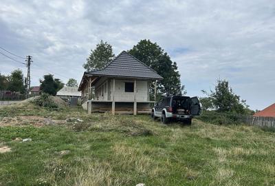 Casă cu 3 camere în Bătrâna - 1