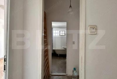 Apartament cu 3 camere decomandat în Vest - 2
