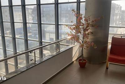 Spațiu comercial, de 200 mp, în Central - 8