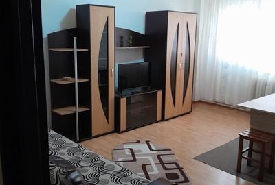 Garsonieră semidecomandată în Gorjului