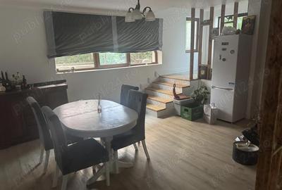 Casă cu 5 camere cu Teren 400 Mp în Central - 1