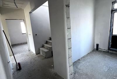 Casă individuală cu 5 camere cu Canalizare în Șendreni - 27