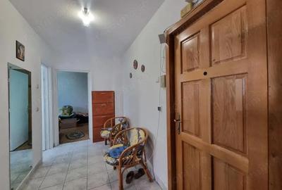 Apartament cu 2 camere decomandat în Central - 2