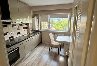 Apartament cu 3 camere decomandat în Traian - 8