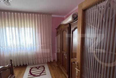 Casa spa?ioasa, 11 camere, 600 mp, teren 1450 mp, zona Li - 13