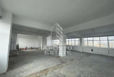 Spațiu comercial, de 200 mp, în Gării