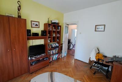 APARTAMENT 2 CAMERE IN BLOC DE 2 ETAJE - 8