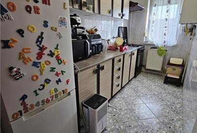 Apartament cu 2 camere semidecomandat, mobilat în Florilor - 4