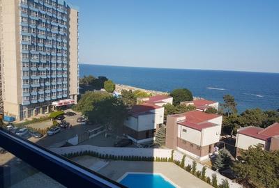 Olimp | Apartament cu 3 camere si lift propriu - vedere frontala la mare!