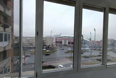 Vand apartament cu 2 camere decomandat, la UTA - 10