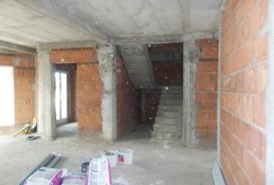 Casa individuala, Mosnita Veche, P+E, 6 cam, 222mp, teren 780mp - 1