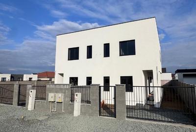 Duplex cu 3 camere cu Teren 350 Mp în Moșnița Nouă - 1