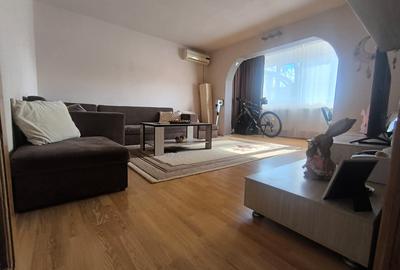 Apartament cu 3 camere decomandat, mobilat în Șagului