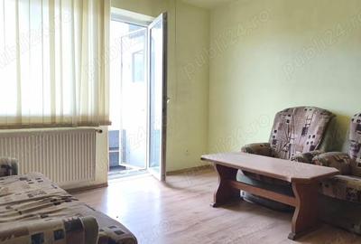 Apartament cu 4 camere semidecomandat în Gojdu - 9