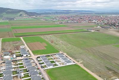 Teren intravilan - 18