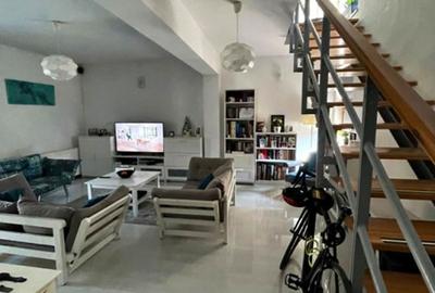 Casă cu 3 camere în Palazu Mare - 16