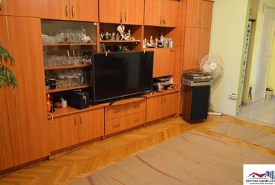 Apartament cu 3 camere decomandat în Tudor - 1