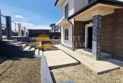 Casă individuală cu 4 camere cu Canalizare în Miroslava