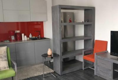 Garsonieră decomandată, mobilată în Tineretului