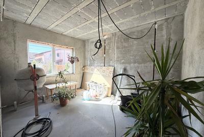 Duplex cu 5 camere cu Canalizare în Ghiroda - 9