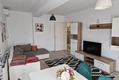 Apartament 3 camere decomandate zona Tomis Plus - 2