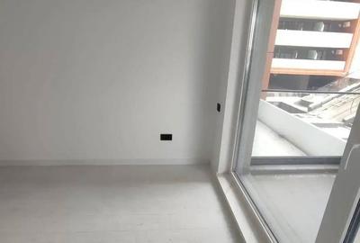 Apartament cu 2 camere decomandat în Industriilor - 4