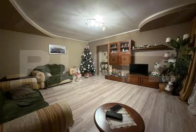 Apartament cu 3 camere semidecomandat în Central - 9