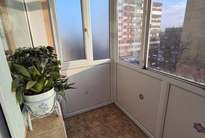 Apartament cu 3 camere semidecomandat, mobilat în Sud - 2