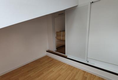 Casă individuală cu 8 camere cu Canalizare în Central - 19