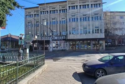 Spațiu comercial, de 1,800 mp, în Târgu Neamț - 1