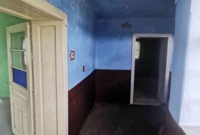 Casă cu 3 camere cu Teren 2000 Mp în Central - 5