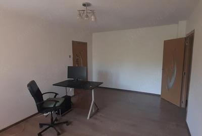 Apartament cu 2 camere semidecomandat în Cantemir - 1