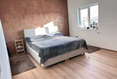 Vand casa + apartament in aceeasi curte - 4