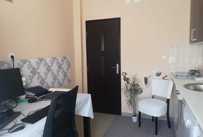 Apartament cu 3 camere decomandat, mobilat în Răcădău - 7