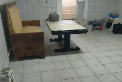 Spațiu comercial, de 31 mp, în Central - 9