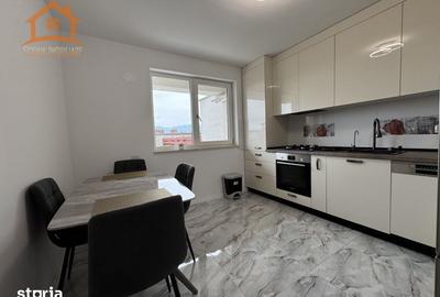 Casă cu 4 camere cu Teren 250 Mp în Central - 1