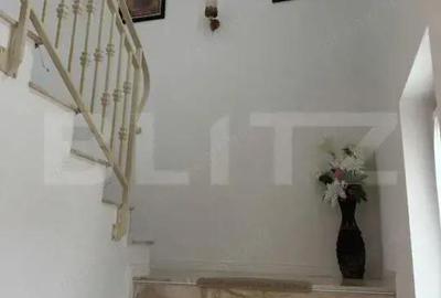 Casă cu 7 camere cu Teren 1000 Mp în Burdujeni - 2