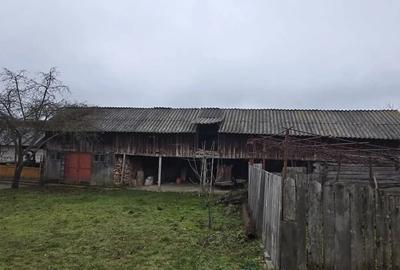 Casă cu Teren 6330 Mp în Poienari - 5