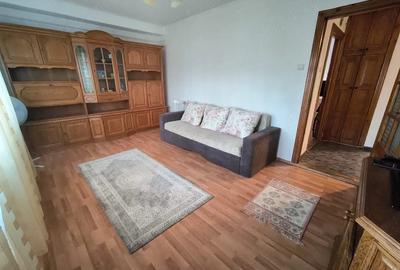 Apartament cu 3 camere decomandat în Central - 1