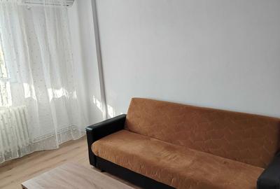 Apartament cu 2 camere semidecomandat în Ultracentral