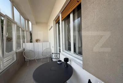 Apartament cu 3 camere decomandat, mobilat în Central
